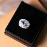 Anel Bold Em Ouro Branco Com Topázio Sky E Diamantes