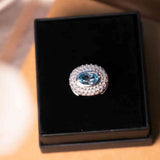 Anel Bold Em Ouro Branco Com Topázio Sky E Diamantes