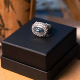 Anel Bold Em Ouro Branco Com Topázio Sky E Diamantes