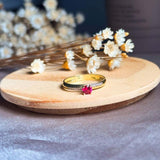 Anel Solitário Em Ouro Amarelo Safiras Brancas E Rubelita