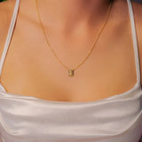 Colar Escapulário Cartier em Ouro Amarelo 64 Centímetros