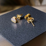 Brincos Stud Coração em Ouro Amarelo, Branco e Rosê