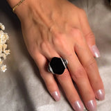 Anel Void Em Ouro Branco Com Ônix E Diamantes