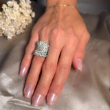 Anel Saddle Bold Pavê Em Ouro Branco Com Diamantes