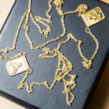 Colar Escapulário Cartier em Ouro Amarelo 64 Centímetros