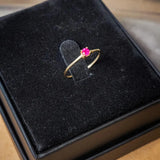 Anel Solitário Em Ouro Amarelo Com Rubi De 10 Pontos