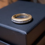 Anel Meia Aliança Hstern Dreams em Ouro Amarelo com Diamantes