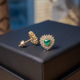 Brincos Heart Em Ouro Amarelo Com Esmeraldas E Diamantes
