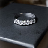 Anel Meia Aliança Sophí Em Ouro Branco Com Diamantes