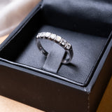 Anel Meia Aliança Sophí Em Ouro Branco Com Diamantes