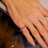 Anel Aliança Inteira Morgana em Ouro Branco e Rubelitas