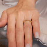 Anel Meia Aliança Em Ouro Amarelo e Diamantes de 02 Pontos