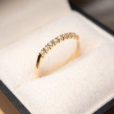 Anel Meia Aliança Em Ouro Amarelo e Diamantes de 02 Pontos