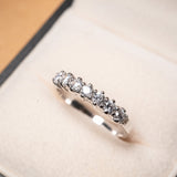 Anel Meia Aliança Em Ouro Branco Com Diamantes