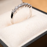 Anel Meia Aliança Em Ouro Branco Com Diamantes