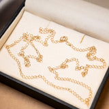 Colar de corrente de ouro amarelo com elos ovais. Comprimento 60cm e espessura 0.3cm. Peso 2.5g.