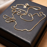 Colar corrente veneziana de ouro amarelo. Comprimento 45cm e espessura 0.2cm. Peso 2.4g.