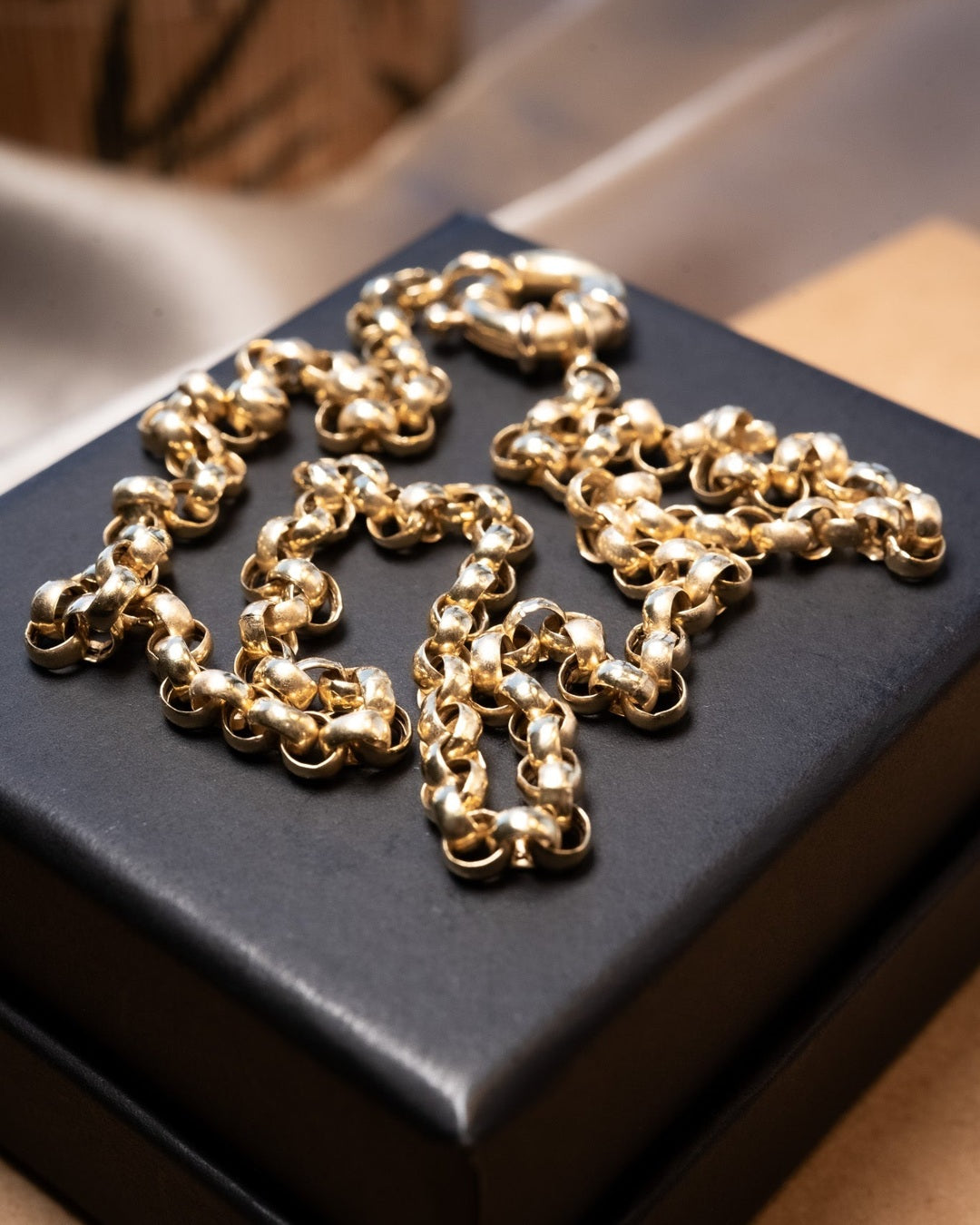 Colar de elos portugueses em ouro amarelo. Comprimento 48cm e espessura 0.4cm. Peso 13.3g.