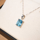 Pingente Ocean em Ouro Branco e Topázio Azul