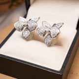 Brinco Flor Orquidea em Ouro Branco e Diamantes