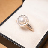 Anel Vivara Coleção Pérola em Ouro Branco com Diamantes