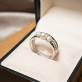 Anel Vivara Em Ouro Branco Com Diamantes E Pérolas