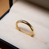 Anel aliança HSTERN Costanza em ouro amarelo com espessura de 0.3cm e aro 20.