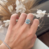 Anel Vivara Vibrante Em Ouro Branco Com Topázio Azul E Diamantes