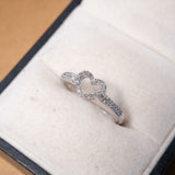 Anel Coração Delicado Em Ouro Branco 14k e Diamantes