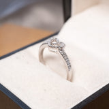 Anel Coração Delicado Em Ouro Branco 14k e Diamantes