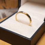 Anel solitário em ouro amarelo e diamante brilhante de 0.08 ct no aro 24.