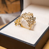 Anel Flores Em Ouro Amarelo E Diamantes