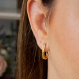 Brinco Argolinha Em Ouro Amarelo 18K E Diamantes