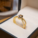 Anel Drop Em Ouro Amarelo, Diamantes E Citrino Gota