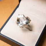 Anel Bold Coração Em Ouro Branco, Topázio Branco E Diamantes