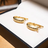 Brinco Argolinha Shell Em Ouro Amarelo E Diamantes
