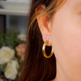 Brinco Argolas Style Lisa Em Ouro Amarelo