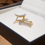 Brincos argola square em ouro amarelo com diamantes brancos de 0.01ct cada e 1.5cm de comprimento e 0.4cm de largura
