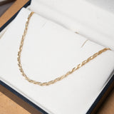 Colar cordão trançado em ouro amarelo com 41cm de comprimento e 2mm de espessura.