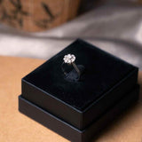 Anel Chuveiro Em Ouro Branco Com Diamantes 04 Pontos