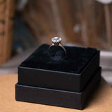 Anel Chuveiro Em Ouro Branco Com Diamantes 04 Pontos